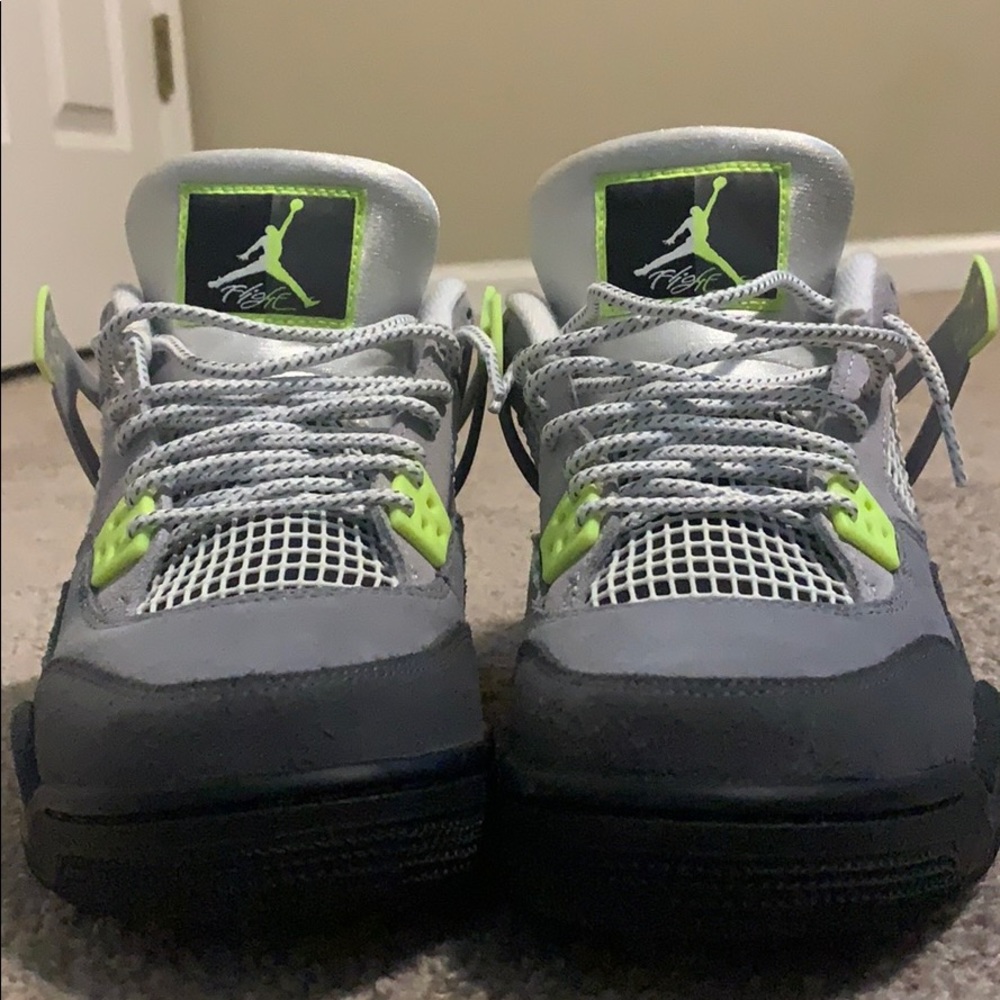 Jordan 4 - Picture 1 of 3
